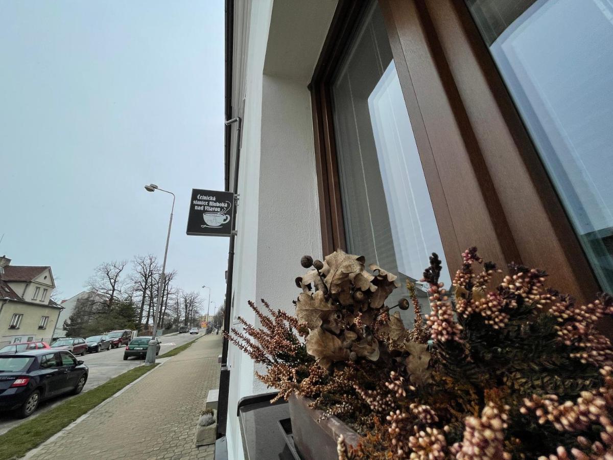 Cetnicka Stanice Hluboka Hluboka nad Vltavou Bagian luar foto